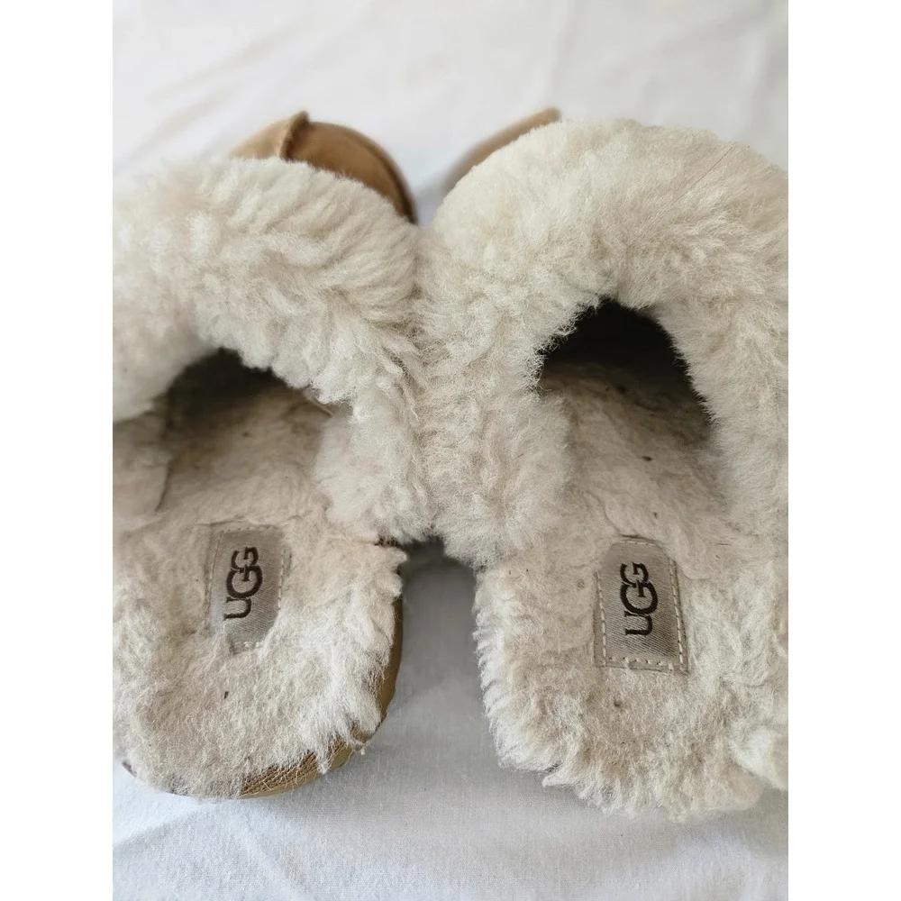 UGG Kids Girls Size 13 Chestnut Sheepskin Suede Slippers Cozy Slip On